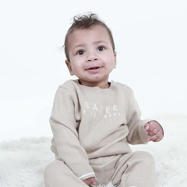 Arlo Baby Model UK portfolio photograph 7