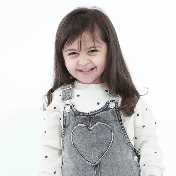 Ayra Top Baby Model London portfolio photograph 11